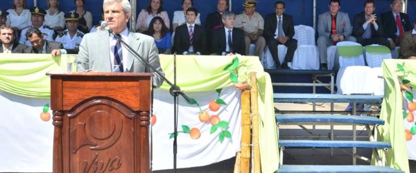 Zottos cambia el decorado rosa del palco oficial por uno con motivos cítricos