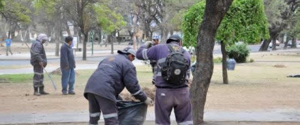 Después de la fiesta, limpieza municipal intensiva en Salta