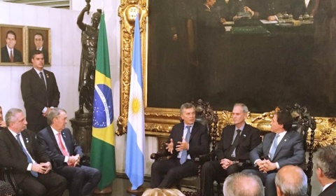 Argentina ofrece al Brasil una alianza comercial para liderar el siglo XXI