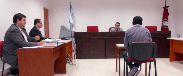 Absueltos los piqueteros que fueron juzgados por el asalto a la planta de Tecpetrol