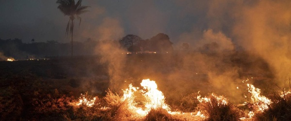 Macron retira su apoyo al acuerdo de la UE con el Mercosur y acusa a Bolsonaro de mentir sobre su compromiso medioambiental