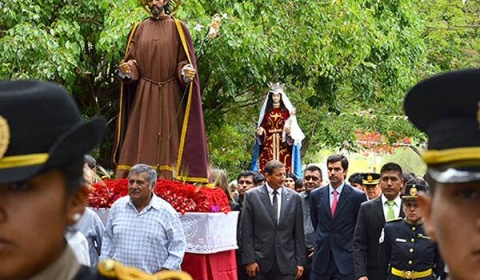 El gobernador Urtubey participa en las fiestas patronales de La Caldera