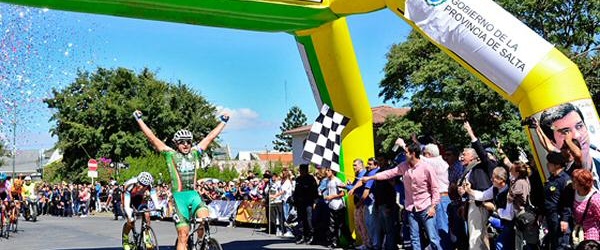 Elías Pereyra, campeón de la Clásica 1° de Mayo de ciclismo