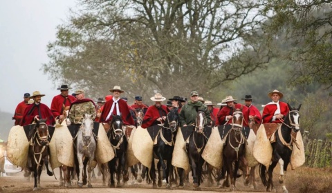 Urtubey, como Güemes, cabalga herido hacia la Quebrada de la Horqueta