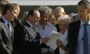 Hollande rinde homenaje a las víctimas de la dictadura militar en el Parque de la Memoria