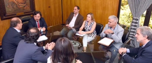 ¿En serio que la reforma de la Constitución de Salta va a salir de esta mesa?