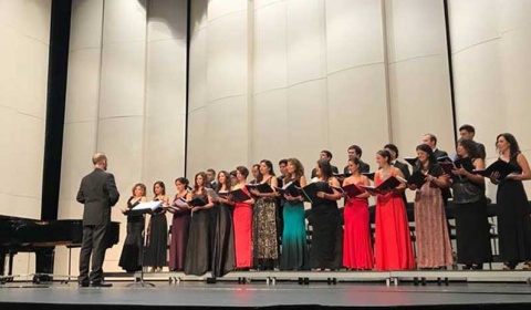Concierto coral para celebrar el 72º aniversario de la proclamación de la República Italiana