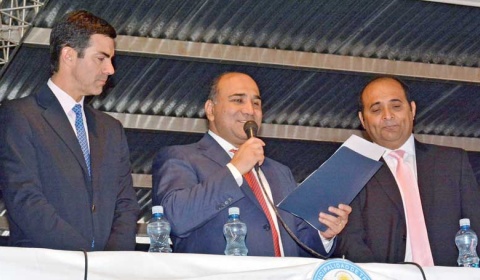 Urtubey asiste a la asunción del Intendente de Trancas