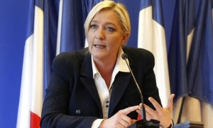 Le Pen pierde su inmunidad por publicar en Twitter fotos de ejecuciones del Daesh