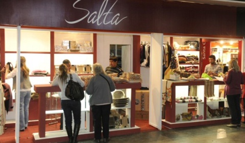 Salta exhibe alimentos y artesanías en la 10º edición de la feria Caminos y Sabores