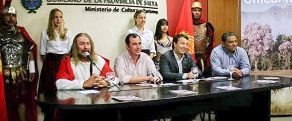 'Y ahora le cedemos el micrófono a Nuestro Señor Jesucristo, quien ya queda con ustedes'