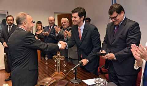 Carlos Martínez Frugoni jura su nuevo cargo de juez federal de Tartagal