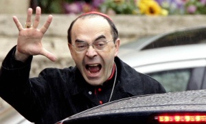 La justicia francesa condena al Arzobispo de Lyon por no denunciar actos de pederastia