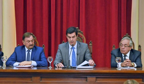 Los vacíos de un discurso vacío