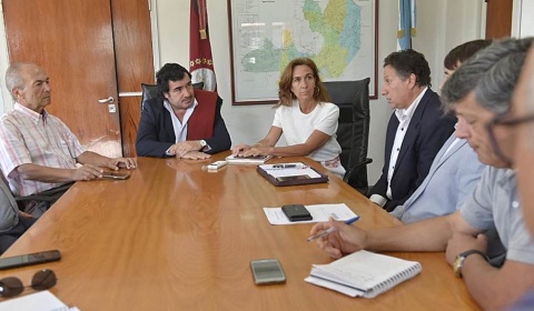 El ministro de los Ríos recibe al nuevo director regional del Senasa