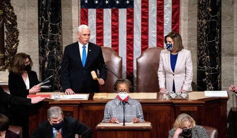 El Congreso confirma el triunfo de Biden tras la revuelta instigada por Trump