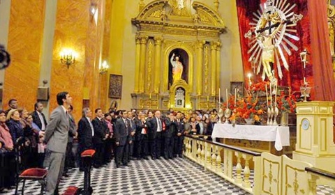 Según un 'padre' salteño, una sentencia judicial impide a la Iglesia celebrar a sus santos