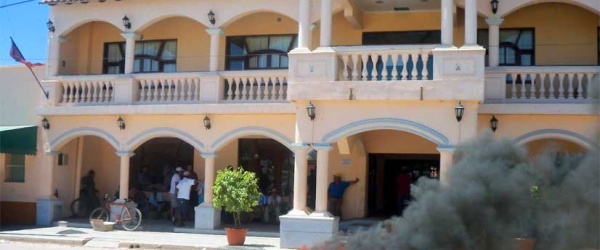 Urtubey envía a la Legislatura un proyecto para intervenir Colonia Santa Rosa