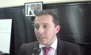Funcionario irresponsable, progenitores irresponsables, medios irresponsables