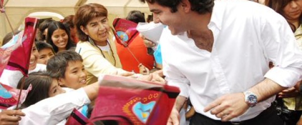 'Por voluntad del señor Gobernador, doctor Juan Manuel Urtubey'