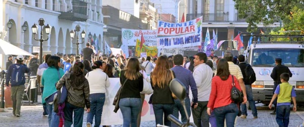 Marcha en Salta para cerrar el año del programa 'Al trato buen trato'