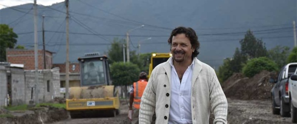 Gustavo Sáenz supervisa obras municipales en la zona sudeste de la ciudad de Salta