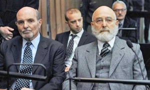 Dos funcionarios de De la Rúa condenados a prisión por los hechos de 2001
