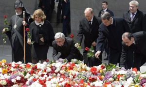 Acto oficial en Ereván por el centenario del genocidio armenio