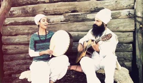 Naad Yatra presenta mantras y música devocional en la Casa de la Cultura de Salta