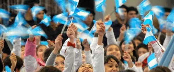 El gobierno de Urtubey duda del patriotismo de los niños salteños