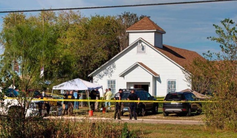 26 muertos y 24 heridos en el ataque a la iglesia de Texas