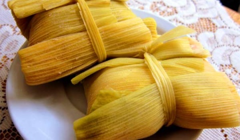 Feria de comida regional en el barrio La Loma