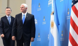 Mike Pence elogia a la Argentina y la señala como 'ejemplo positivo'