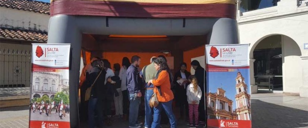 Nuevo stand de información turística en la Plazoleta IV Siglos de Salta