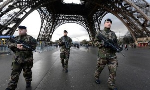 Francia anuncia un aumento 'excepcional' de recursos humanos y técnicos para combatir al yihadismo