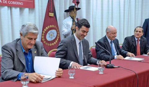 Convenio entre el gobierno y el CFI para el desarrollo de pymes y la promoción turística de Salta