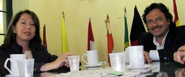 Gustavo Sáenz se reúne con la exsenadora nacional Sonia Escudero