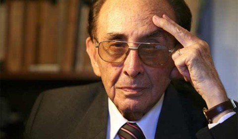 Carlos Fayt anuncia que dejará la Corte Suprema el próximo 11 de diciembre