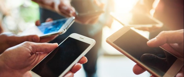 El gobierno nacional congela hasta el 31 de agosto las tarifas de telefonía, internet y cable