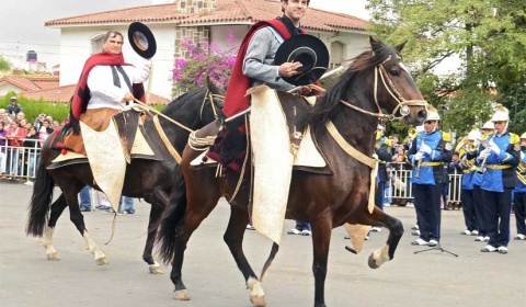 Gauchos de Salta y Jujuy marcharán a caballo por el Camino Real