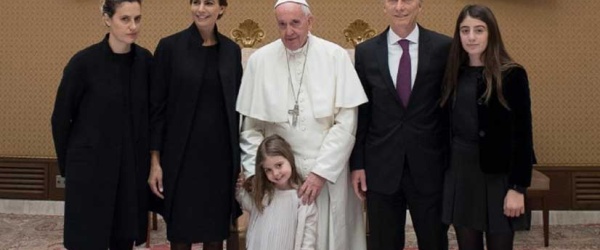 El Papa Francisco recibe la visita del presidente Macri y su familia