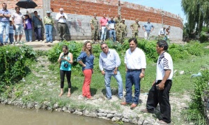 La Municipalidad trabaja en la limpieza del canal El Pilar