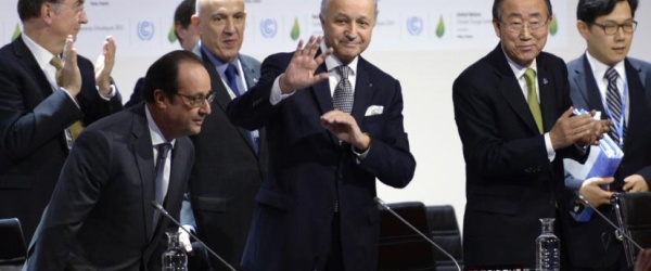 COP21: 'El mundo contiene la respiración y cuenta con nosotros', expresa Laurent Fabius