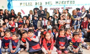 Urtubey convierte en un acto de campaña el anuncio de su ‘plan alimentario’ infantil