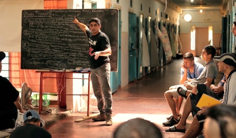 'Pabellón 4' y 'La educación del rey' en el Espacio INCAA de Salta