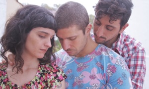 Cine en Salta con 'Somos 3' y 'La educación del rey'