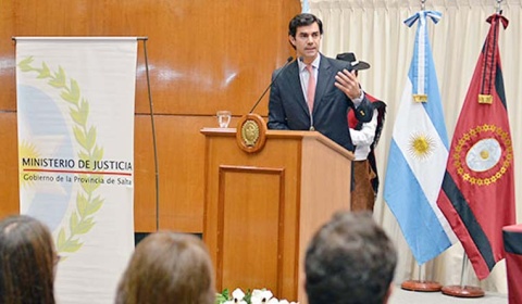 Urtubey defrauda una vez más con sus anuncios en materia de violencia de género