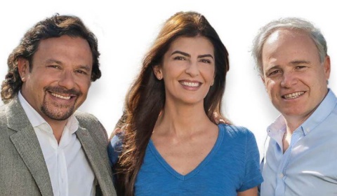 Políticos en los barrios 'escuchan' a los vecinos