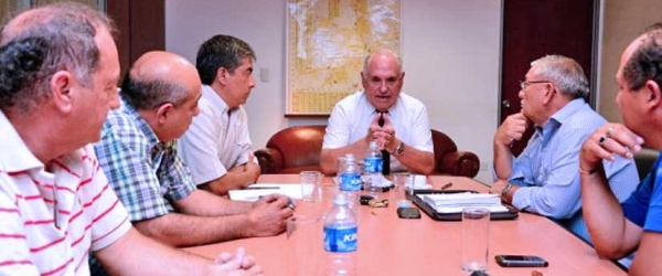 La vergonzosa capitulación de Gustavo Sáenz ante Serrudo