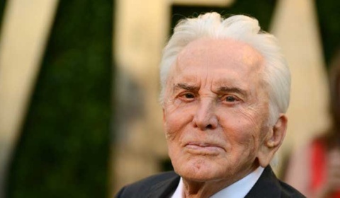 Kirk Douglas, la leyenda de Hollywood, cumple hoy 102 años